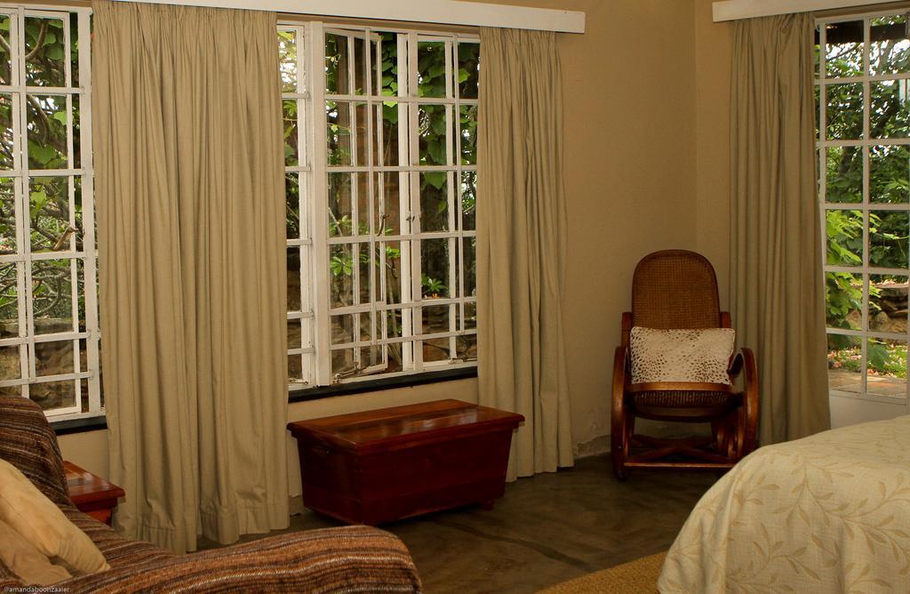 Down Gran'S Self-Catering Cottage Lobamba Екстер'єр фото